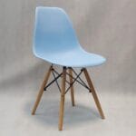 🪑 Silla Eames Nórdica Celeste Sofisticada – Diseño Escandinavo Elegante