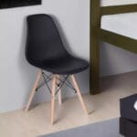 silla eames negra clasica