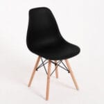 silla eames negra clasica
